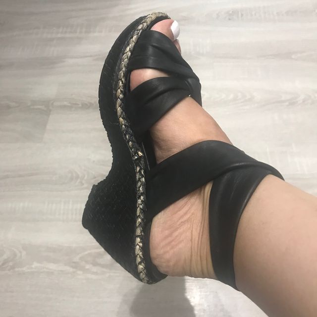 Sandalia negra piel T37