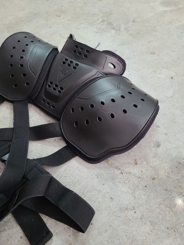 hombreras de protección de moto para niño