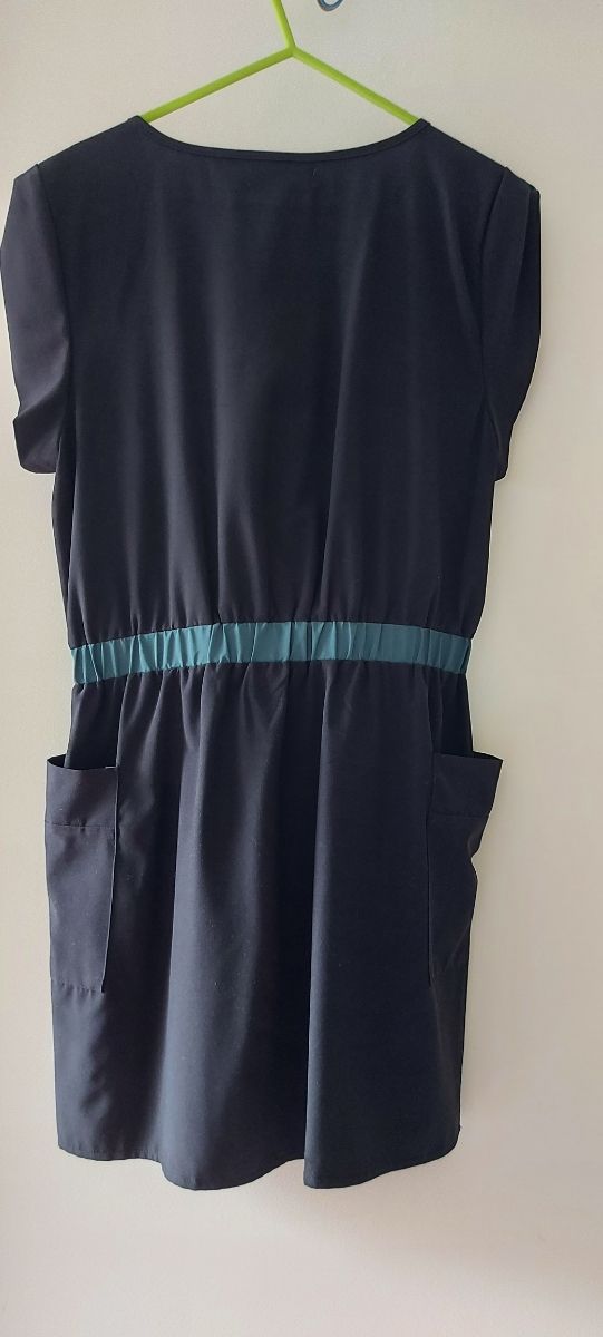 Vestido corto de Hakei