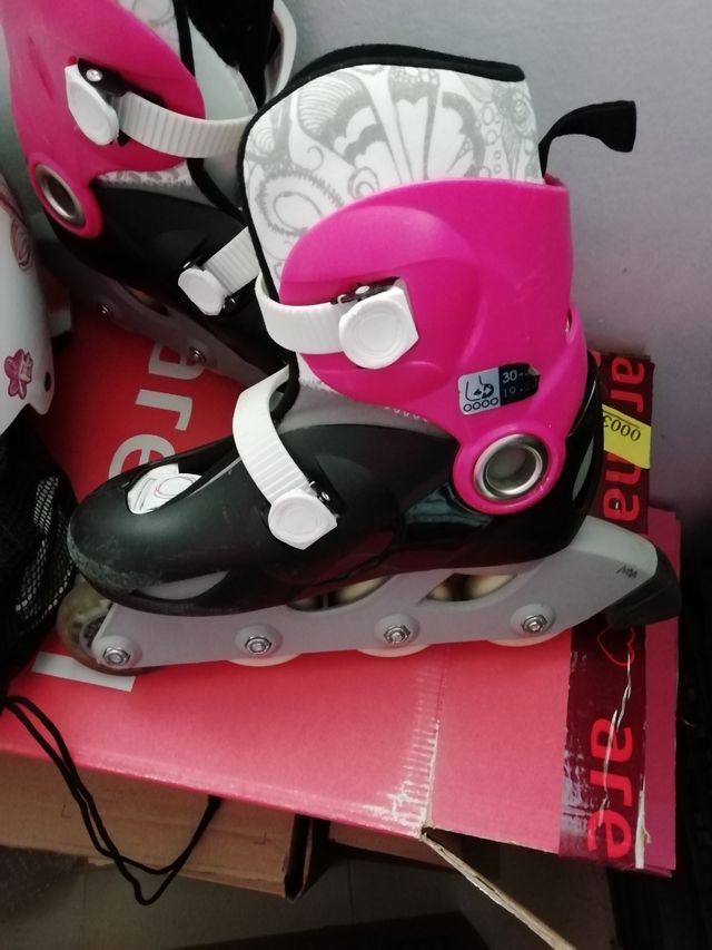 patines, casco y protecciones