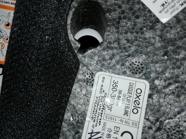 patines, casco y protecciones