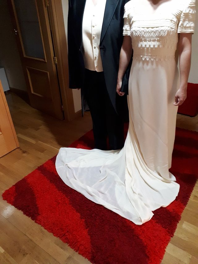 Regalo accesorios. Vestido de novia y de novio.