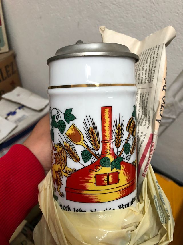 100  Jarras de cerveza antiguas para colección