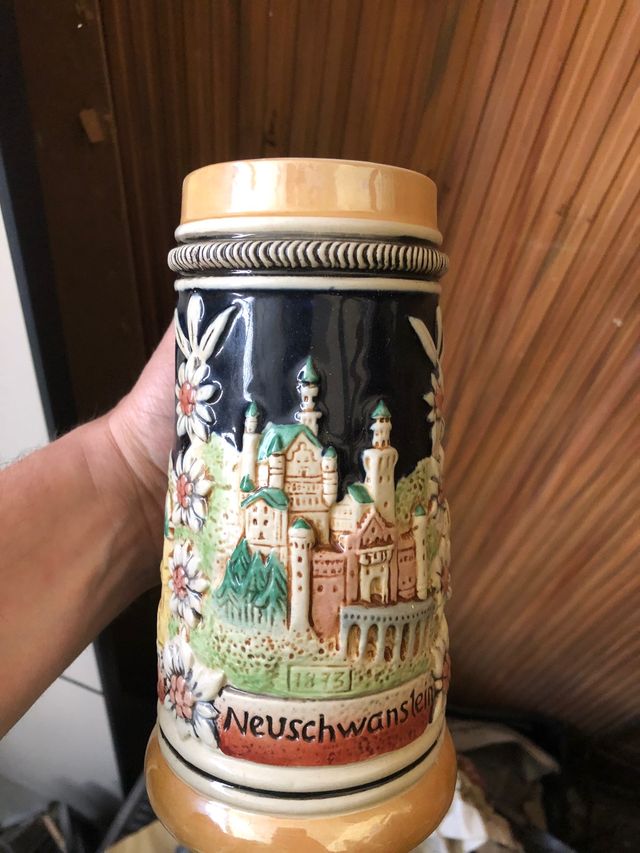 100  Jarras de cerveza antiguas para colección