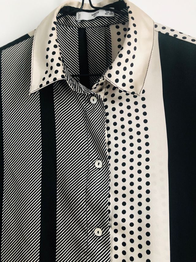 Camisa estampados negros Mango talla XS