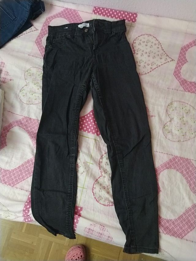 Vaqueros negros Bershka