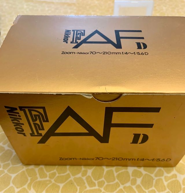 AF Zoom-Nikkor 70-210 mm