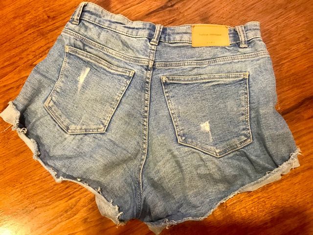 Pack Shorts, vestido y cárdigan