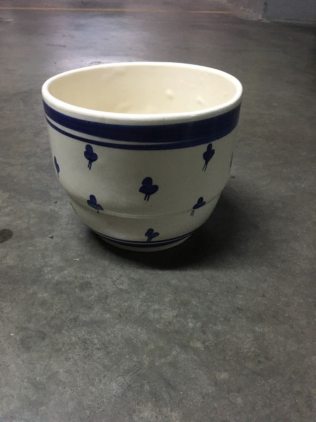 Macetero de porcelana