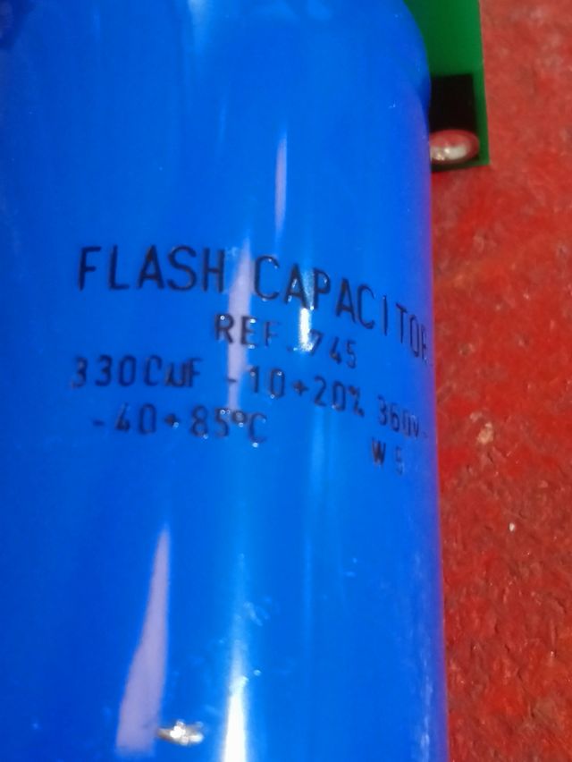 condensador capacitor