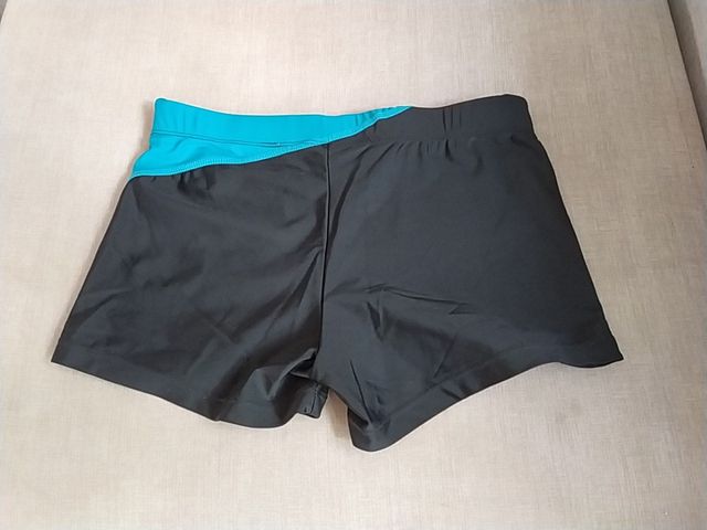 Décimo fato de banho