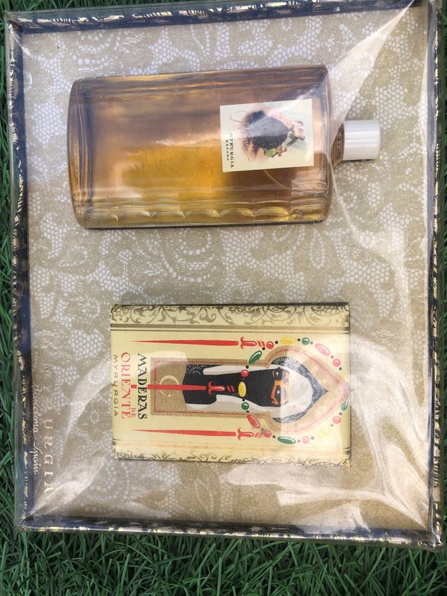 ESTUCHE MADERAS DE ORIENTE COLECCIÓN