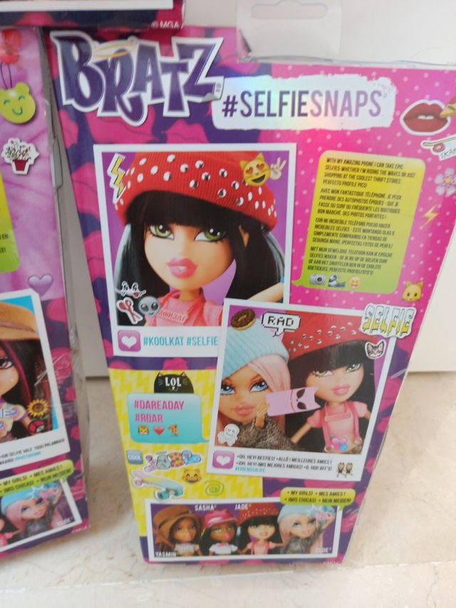 Bratz Selfiesnaps  Jade y Yasmin.