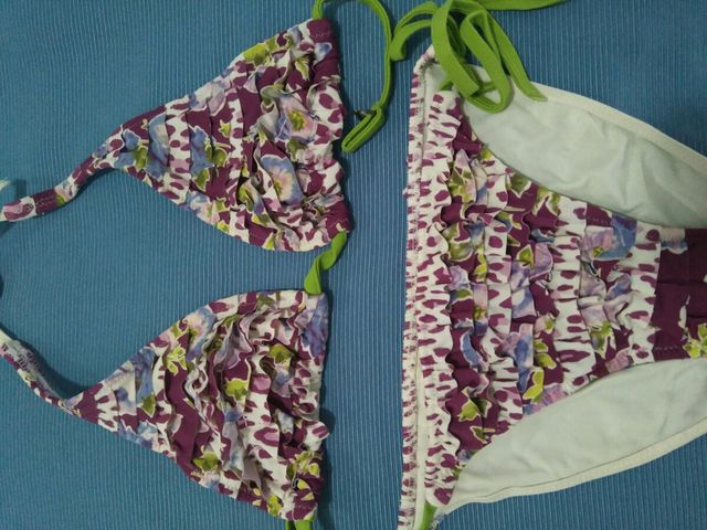 Bikini volantes