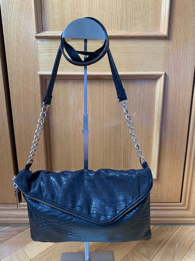 Bolso negro bandolera