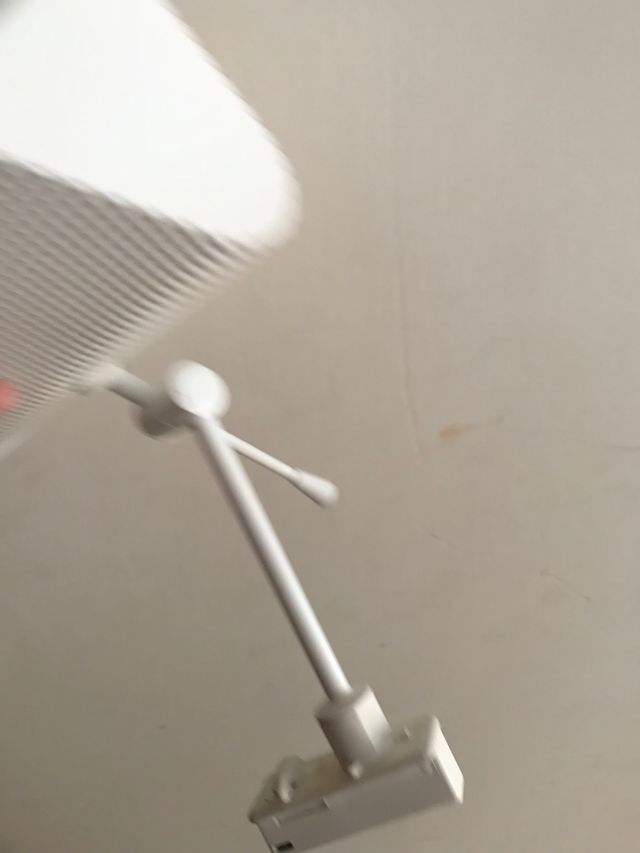 foco de galeria a riel con aletas