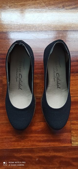 Calzado Torres cuña esparto n 35 de segunda mano por 15 EUR en Bilbao en  WALLAPOP