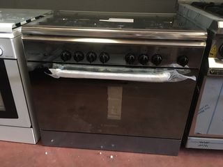 Cocina Nueva de gas con horno. de segunda mano por 595 EUR en Getafe en  WALLAPOP