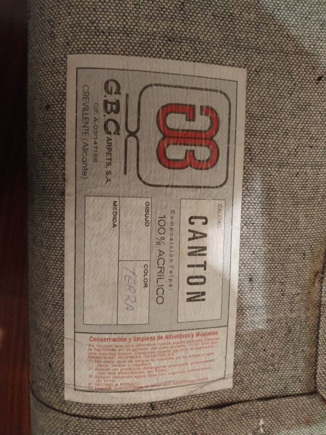 Alfombra salón 2.00mx1.37m.