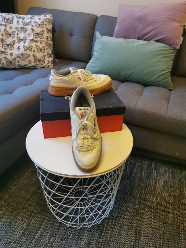 Reebok Club C Stacked cuero