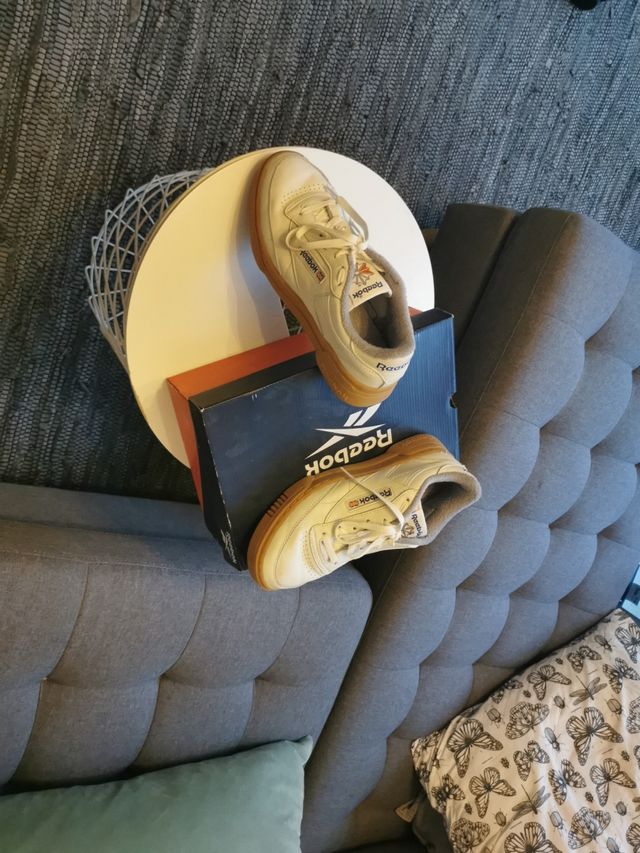 Reebok Club C Stacked cuero