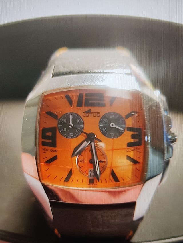 Reloj lotus