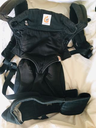 Mochila portabebé Ergobaby 360 de segunda mano por 47 EUR en Terrassa en  WALLAPOP