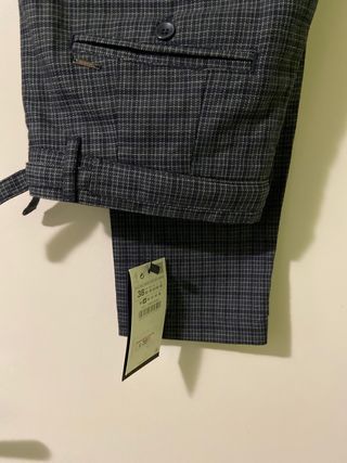 Pantalón a cuadros hombre zara de segunda mano por 13,5 EUR en Las Palmas  de Gran Canaria en WALLAPOP