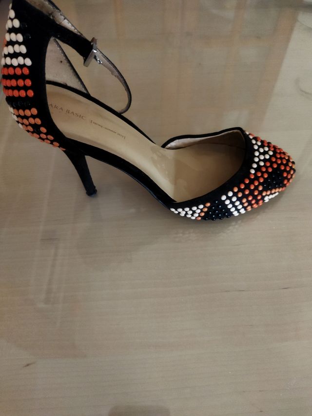 zapatos con tacón zara