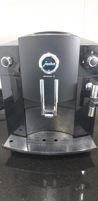 Cafetera superautomática JURA IMPRESSA C5 de segunda mano por 340 EUR en  Alfara del Patriarca en WALLAPOP