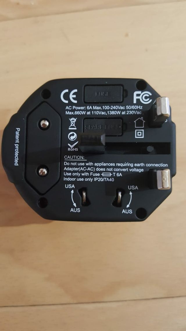 cargador de móvil  universal