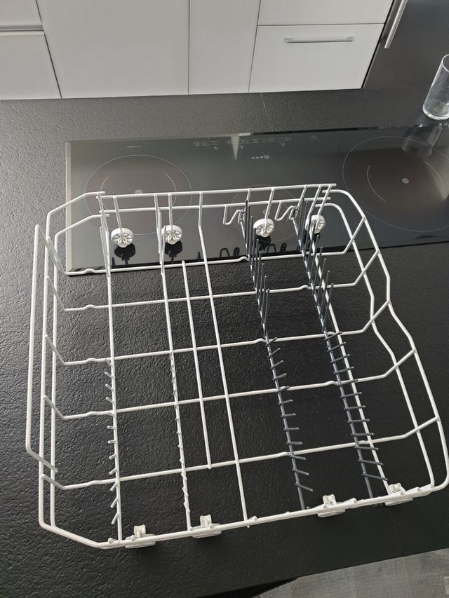 Cesto inferior lavavajillas FAGOR de segunda mano por 50 € en Terradillos en WALLAPOP Cesto inferior lavavajillas FAGOR de segunda mano por 50 € en Terradillos en WALLAPOP