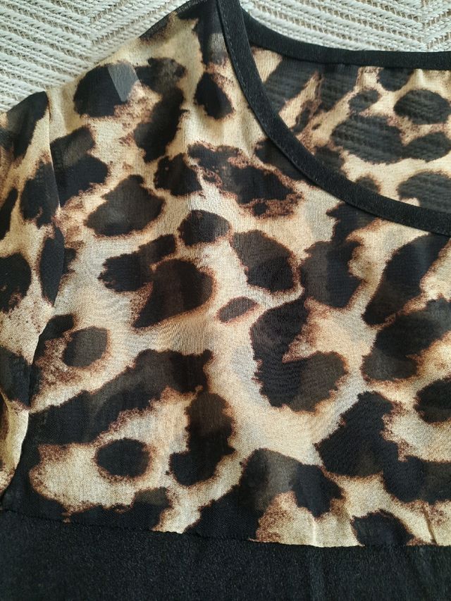 Blusa estampada leopardo