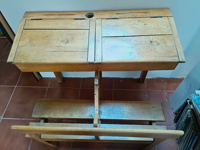 Pupitre doble antiguo