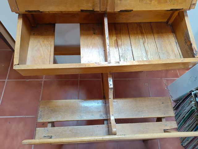 Pupitre doble antiguo