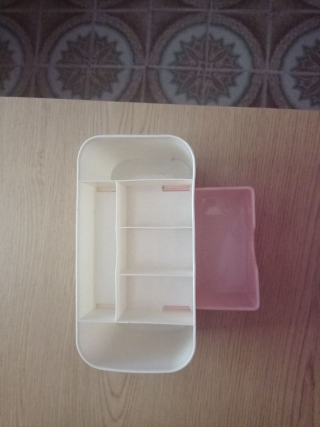 caja pequeña organizadora