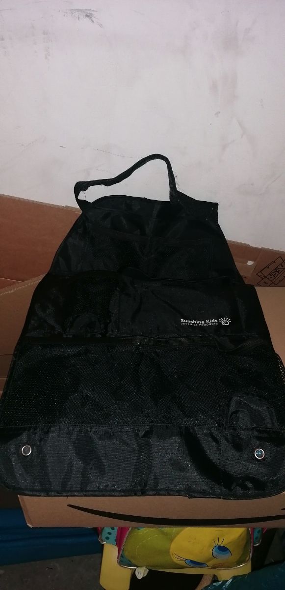 compartimentos detras asientos delanteros