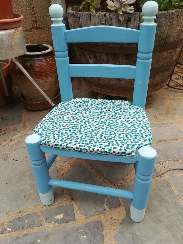 silla de madera de pino para niños