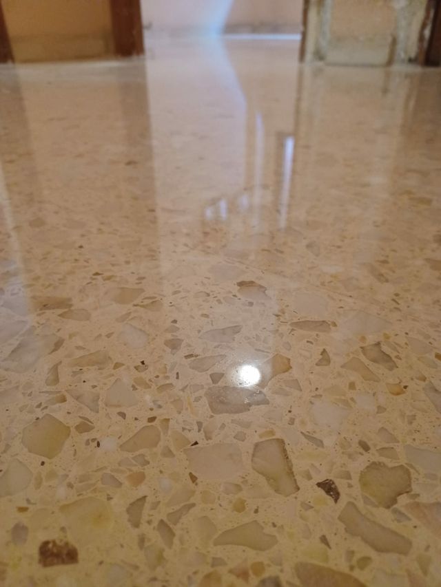 Pulidos y abrillantado de suelos