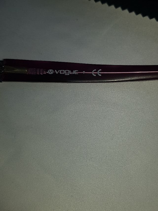 Montura VOGUE, para gafas graduadas.