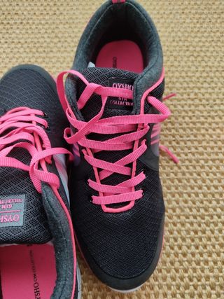 Zapatillas nuevas Oysho de segunda mano por 14 EUR en Pontevedra en WALLAPOP