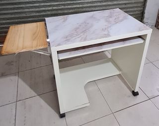 Escritorio con ruedas de segunda mano por 25 € en Sant Pere de Ribes en