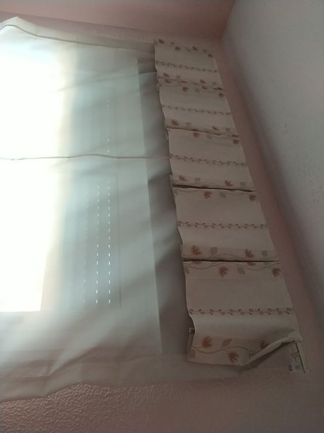 estor, (montante color amarillo ocre)