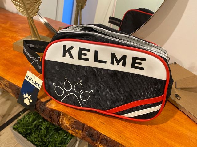 Neceser deportivo Kelme
