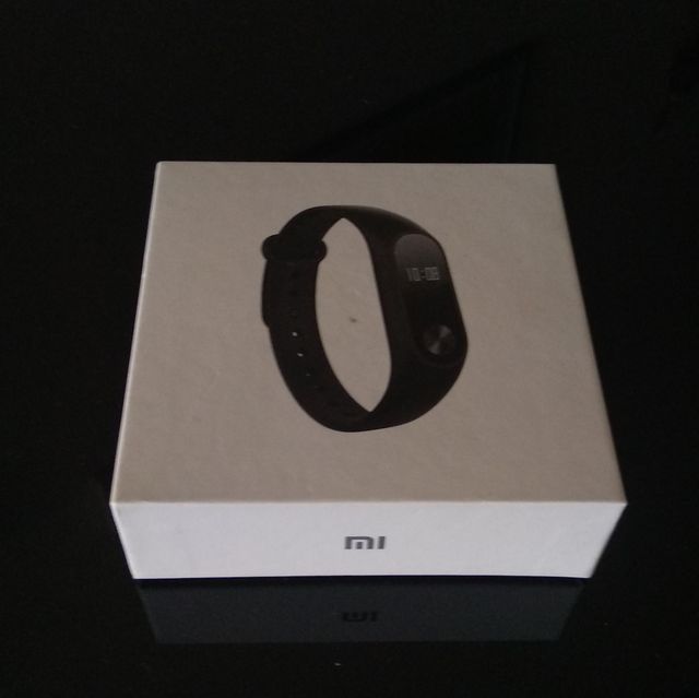 Caja y cargador original MI Band 2