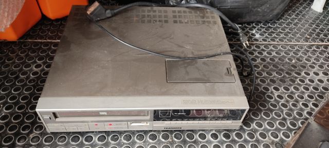 vecchio lettore video VHS