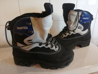 Botas PANTER GLACIAR crampones incorporados t 40 de segunda mano por 90 EUR  en Segovia en WALLAPOP