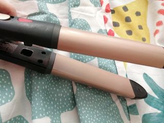 Plancha y rizador de pelo Primark de segunda mano por 5 EUR en Granada en  WALLAPOP