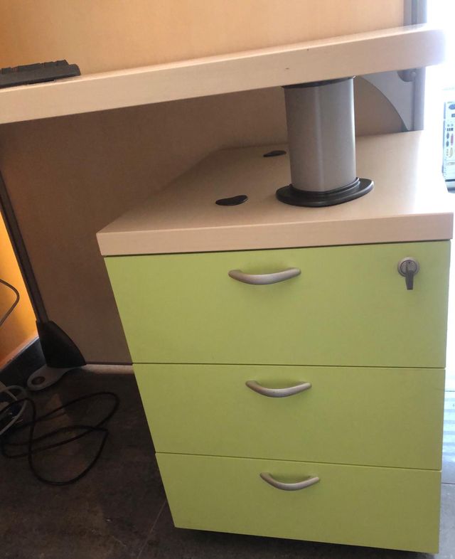 Mostrador y cajonera