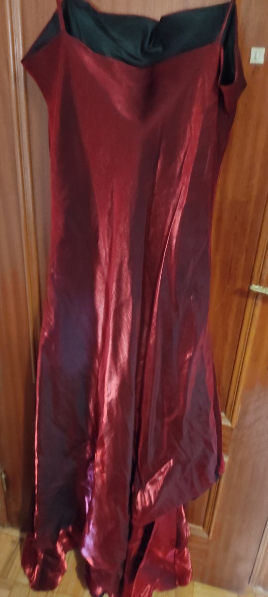 vestido de fiesta raso + foulard + cartera a juego